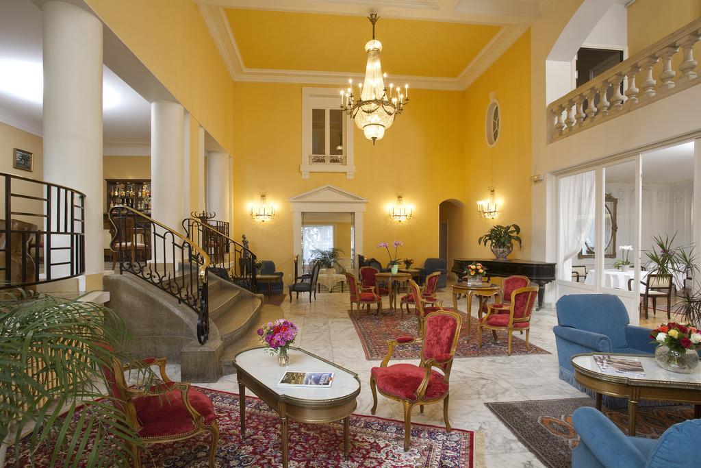 Logis Hotel Royal Saint-Mart Royat Exterior foto